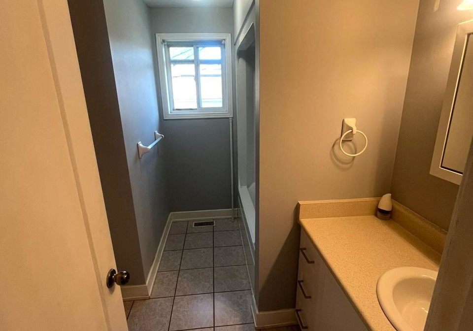 4272-northwood-lakes-drive-windsor-ontario-x13579834