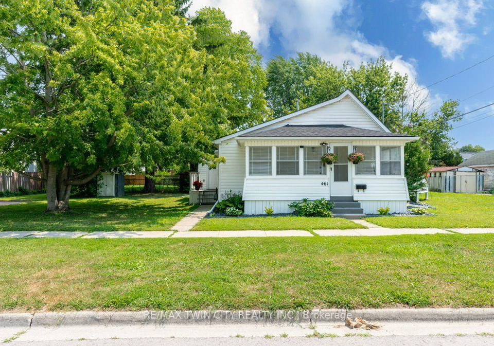 461-selkirk-street-chatham-kent-ontario-x13579840