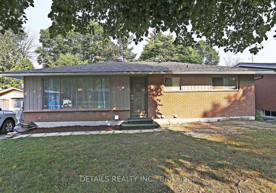 2151-lambeth-walk-ottawa-ontario-x13579842