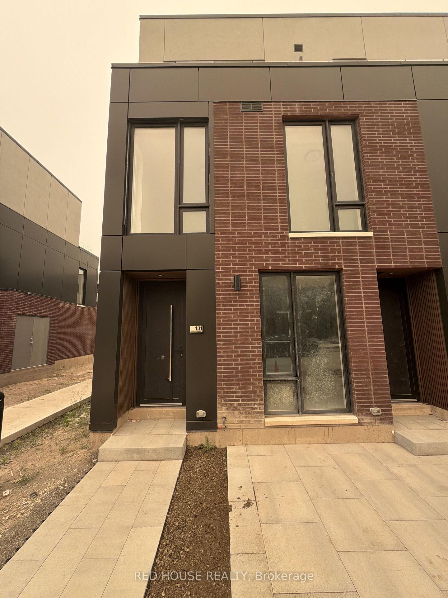 131-everett-common-st-catharines-ontario-x13579870