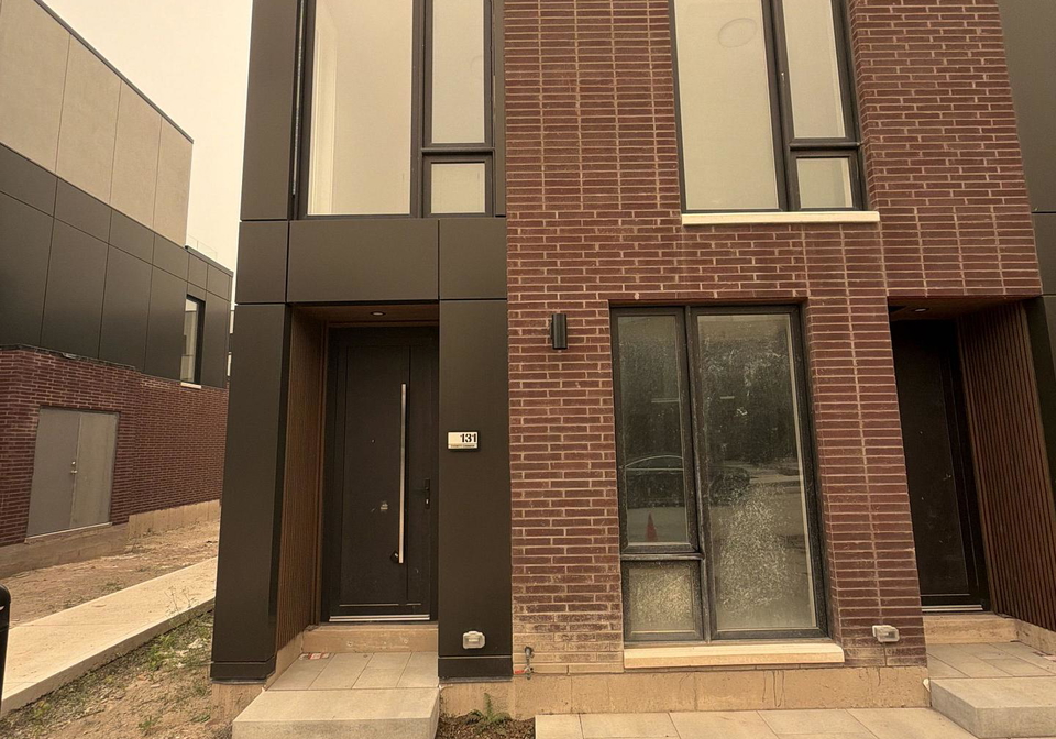 131-everett-common-st-catharines-ontario-x13579870