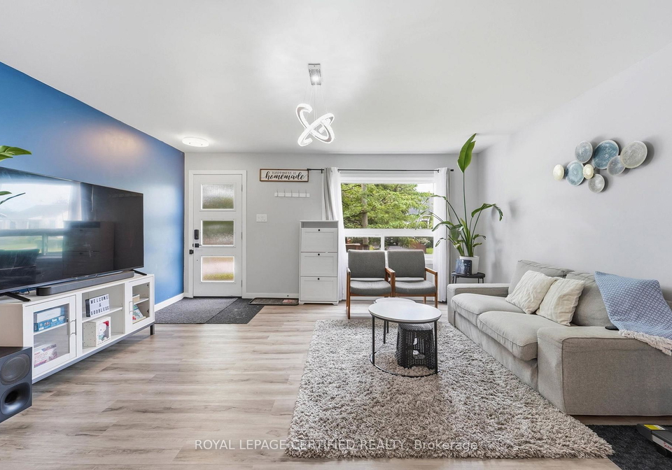 18-coventry-street-st-catharines-ontario-x13579886