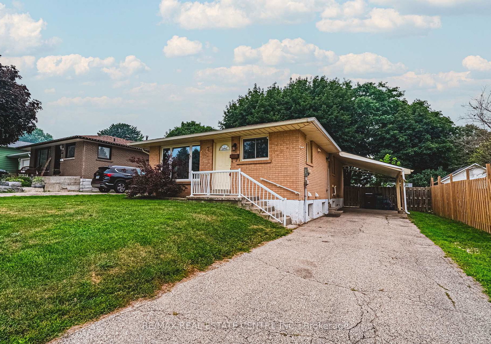 7-chapman-court-cambridge-ontario-x13579890