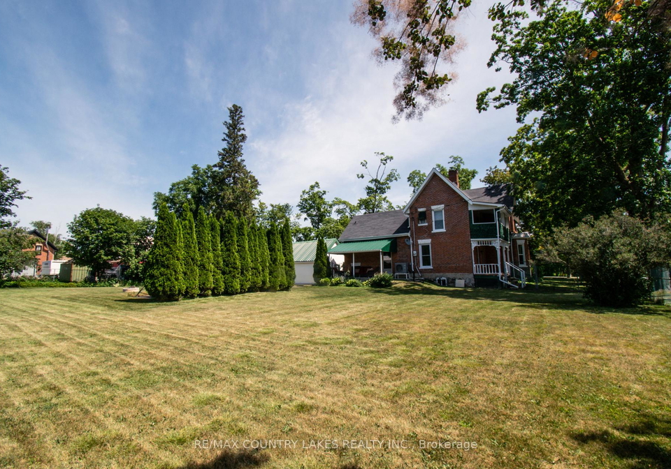 100-nappadale-street-kawartha-lakes-ontario-x13580000