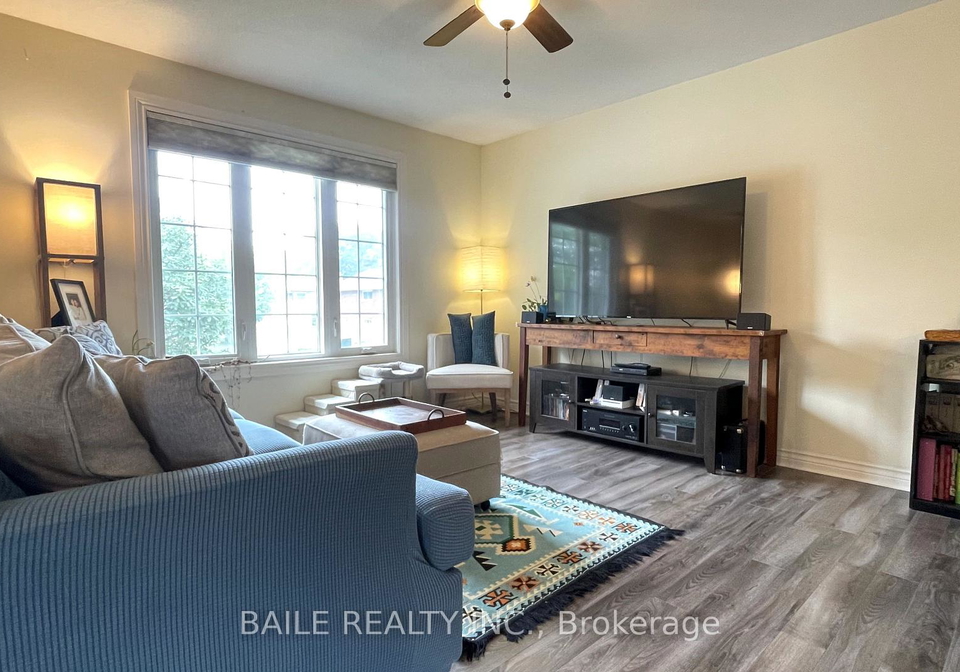 517-mc-gregor-st-street-warwick-ontario-x13580034