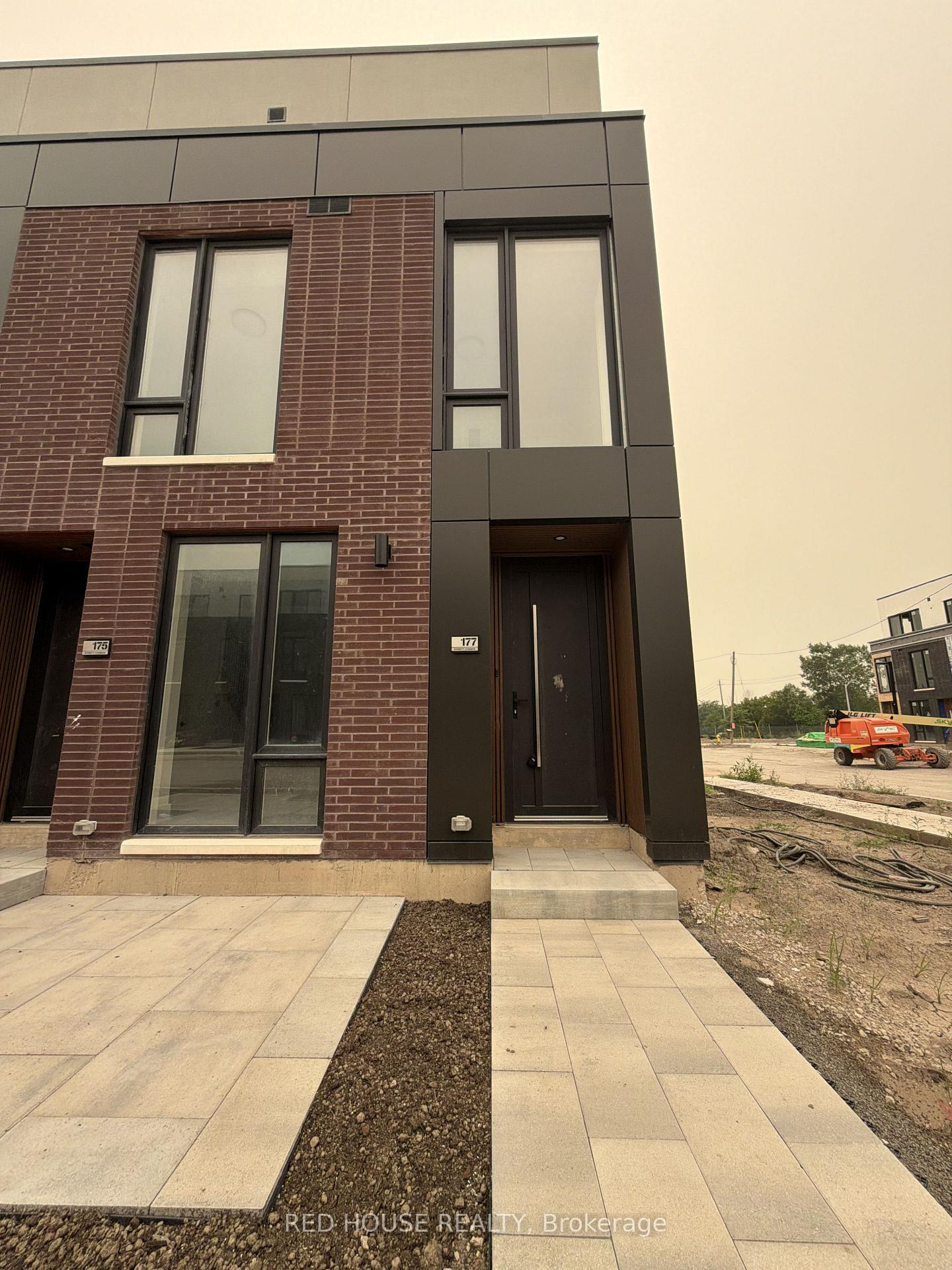 177-everett-common-st-catharines-ontario-x13580288