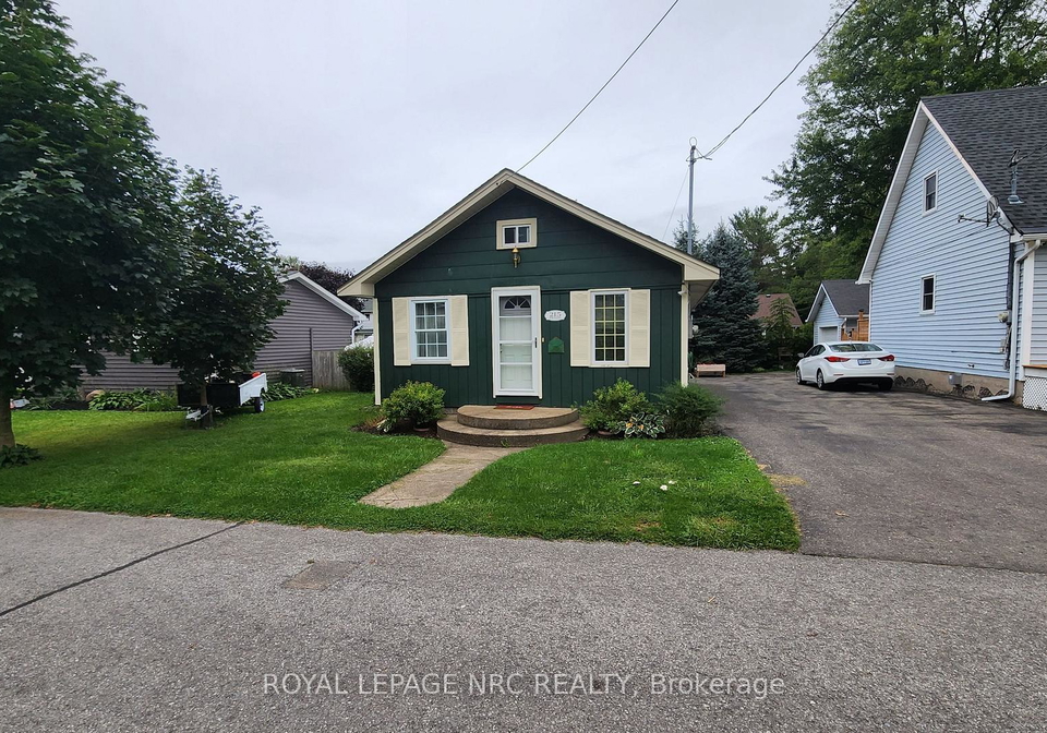 215-devon-place-fort-erie-ontario-x13580300