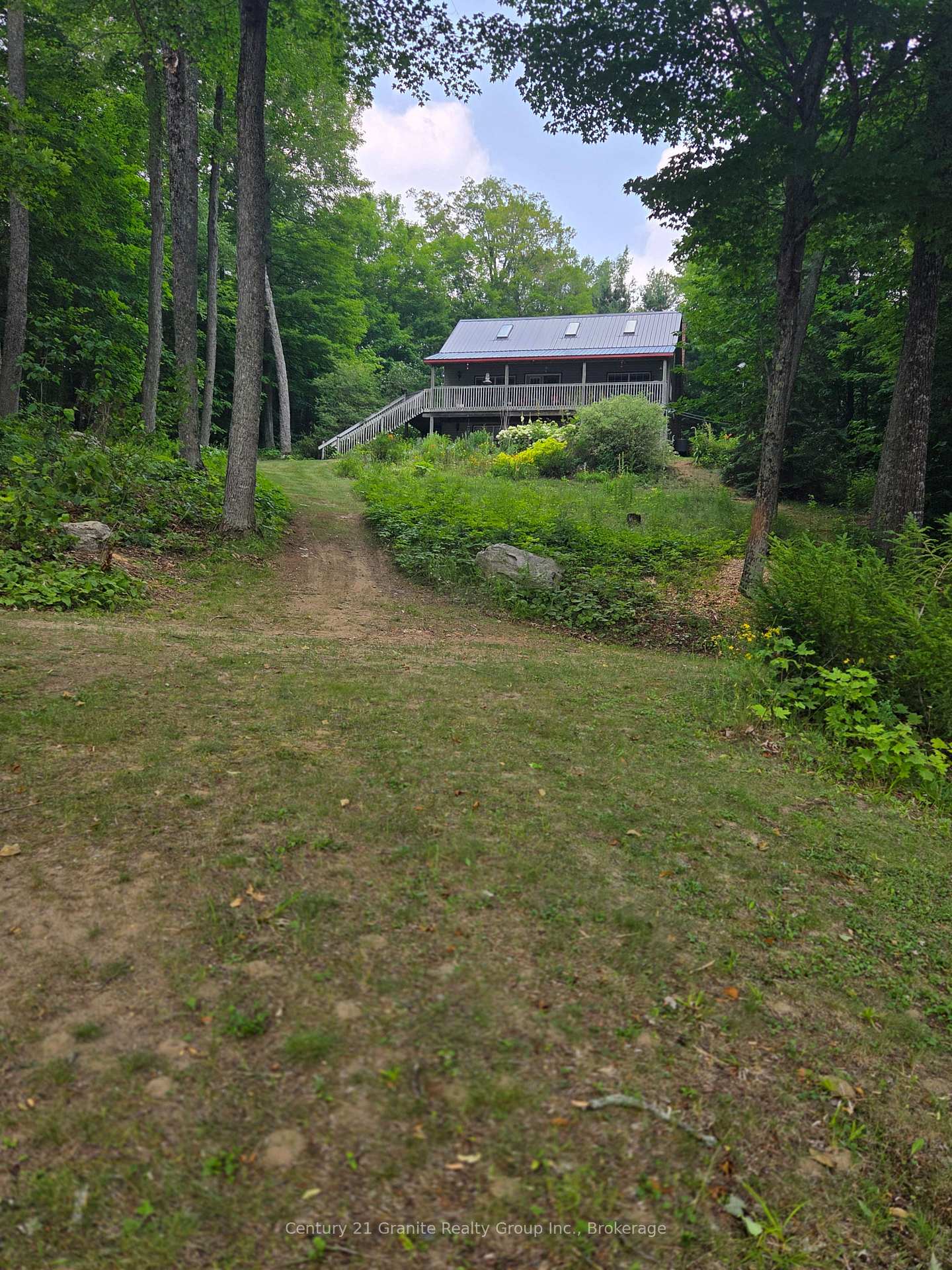 1562-tusk-trail-dysart-et-al-ontario-x13580522