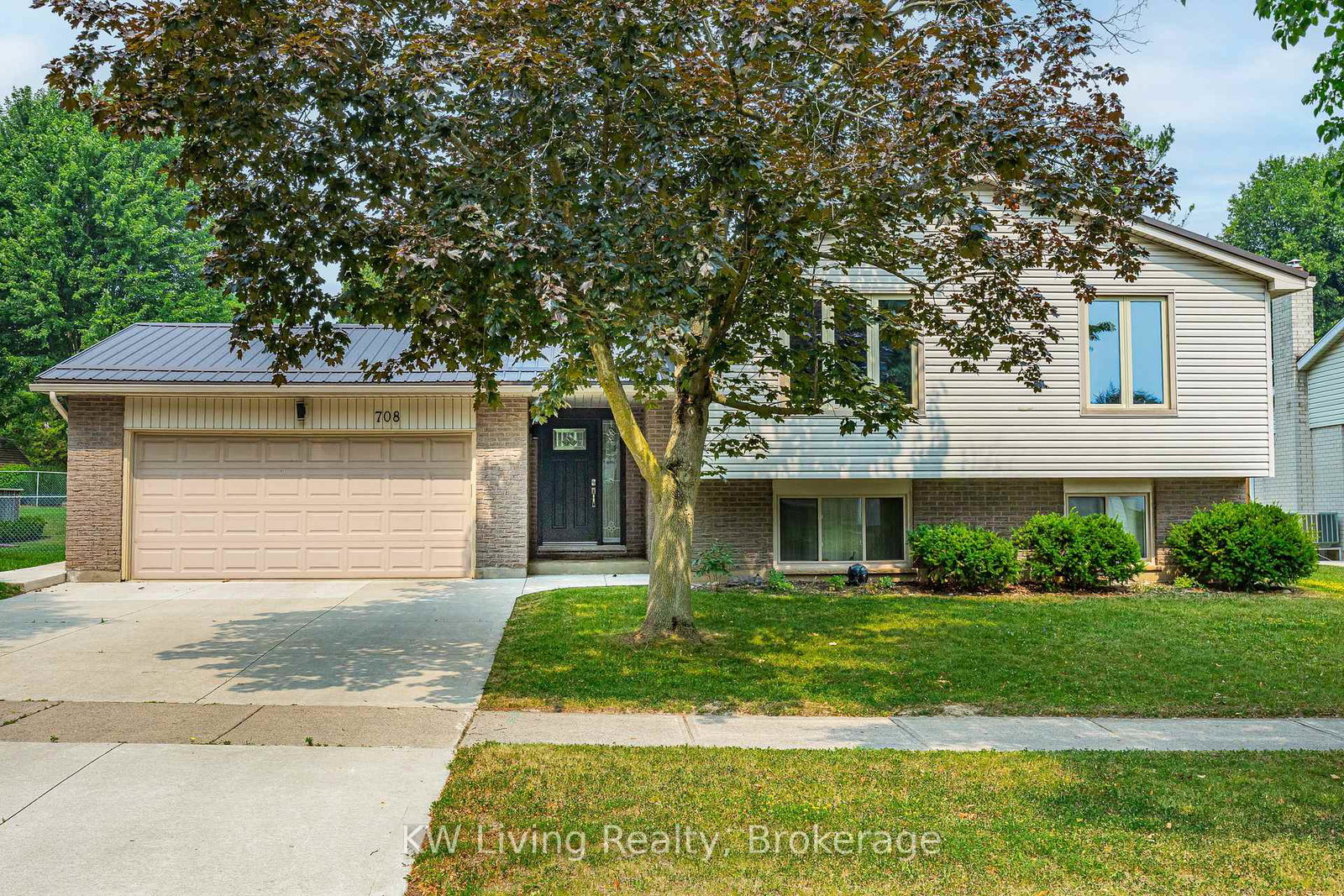 708-village-green-avenue-london-south-ontario-x13581154