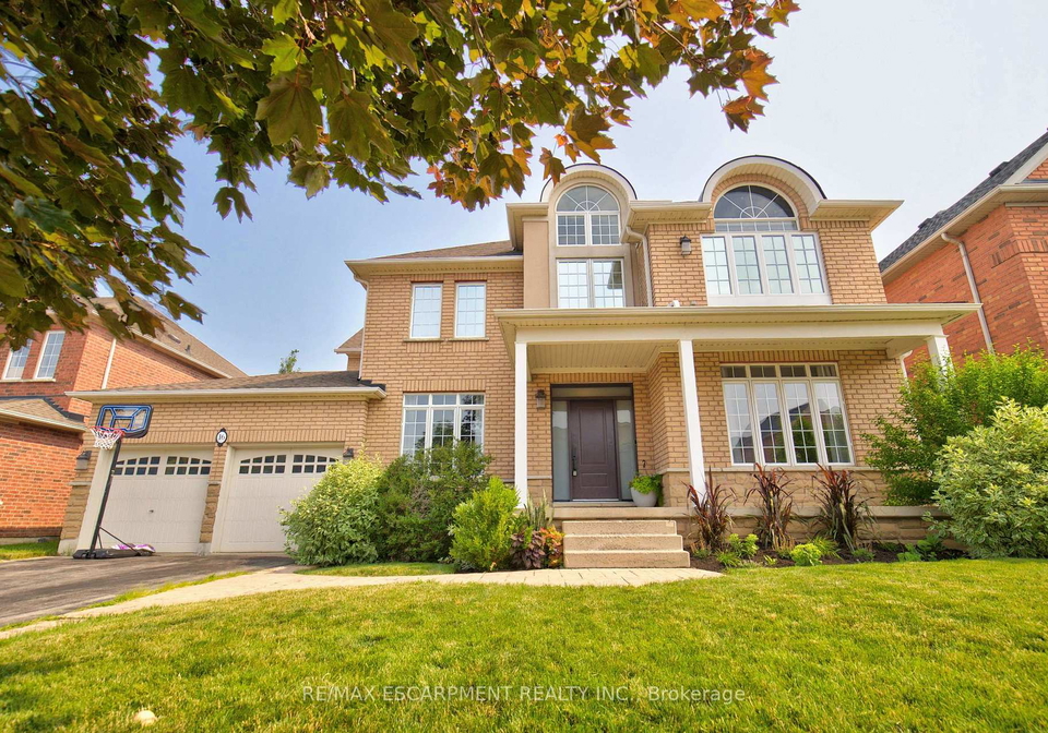16-watercliff-place-hamilton-ontario-x13581356