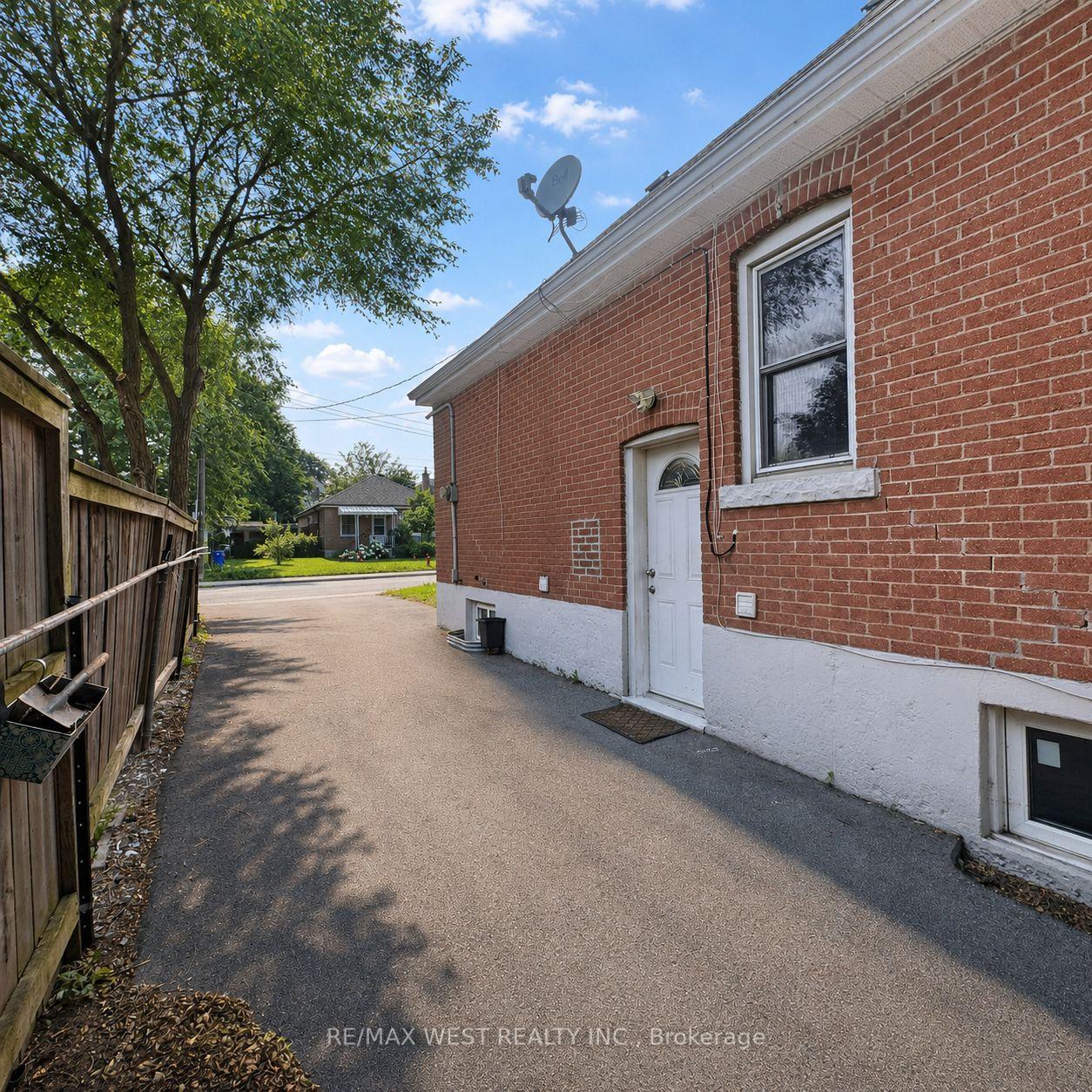 53-shadyside-avenue-hamilton-ontario-x13581452