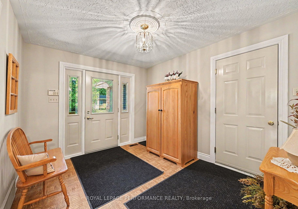 1401-holy-cross-boulevard-cornwall-ontario-x13581790