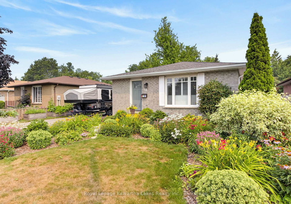 18-madill-crescent-kawartha-lakes-ontario-x13582410