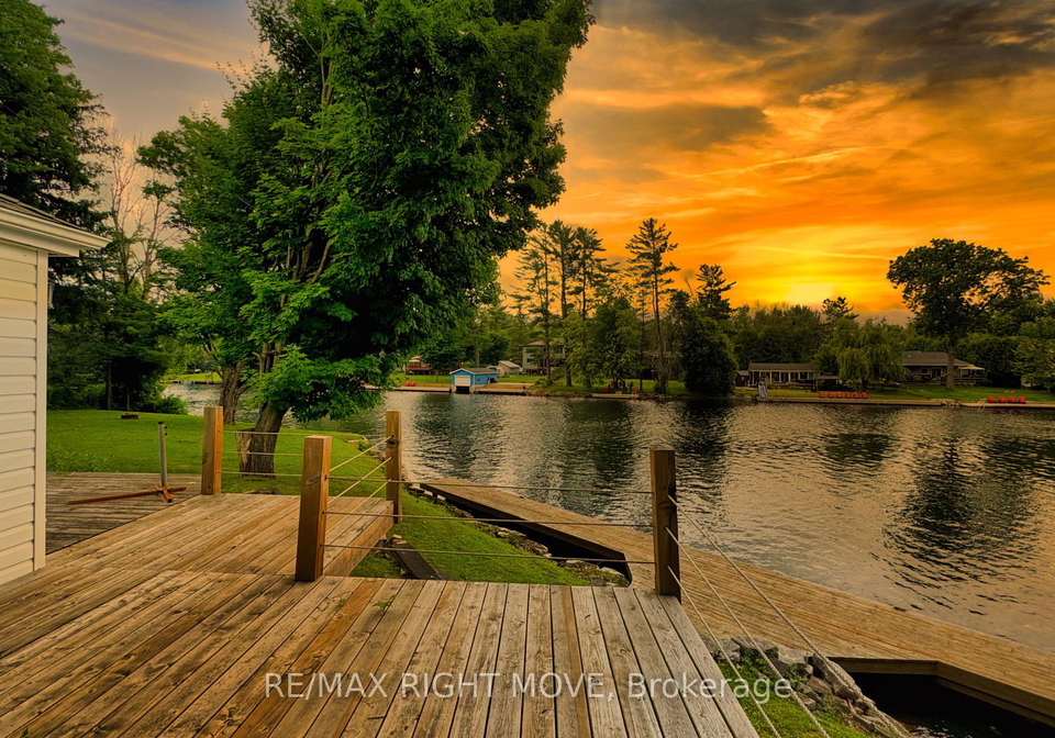 1012-cowbell-lane-gravenhurst-ontario-x13582412