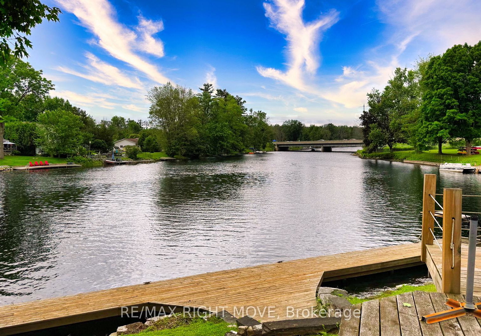 1012-cowbell-lane-gravenhurst-ontario-x13582412