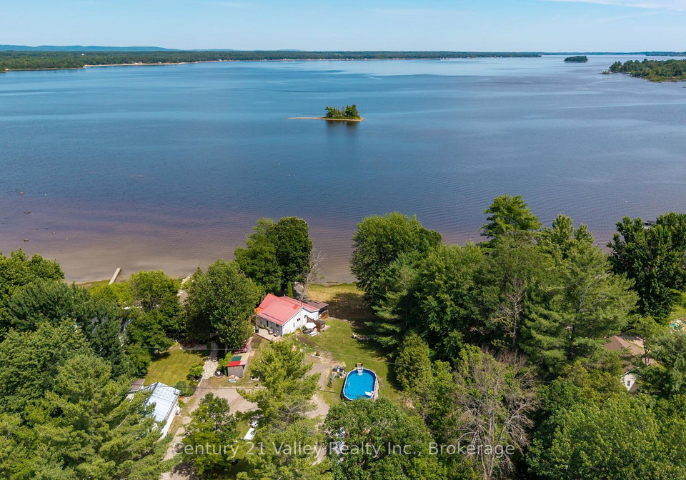 502a-macgregor-bay-trail-petawawa-ontario-x13582466
