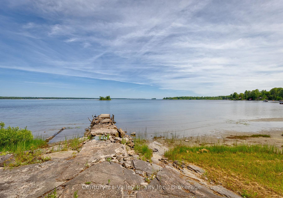 502a-macgregor-bay-trail-petawawa-ontario-x13582466