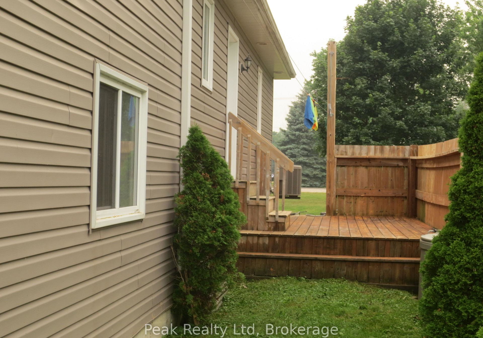 5773-highway-23-highway-minto-ontario-x13582474