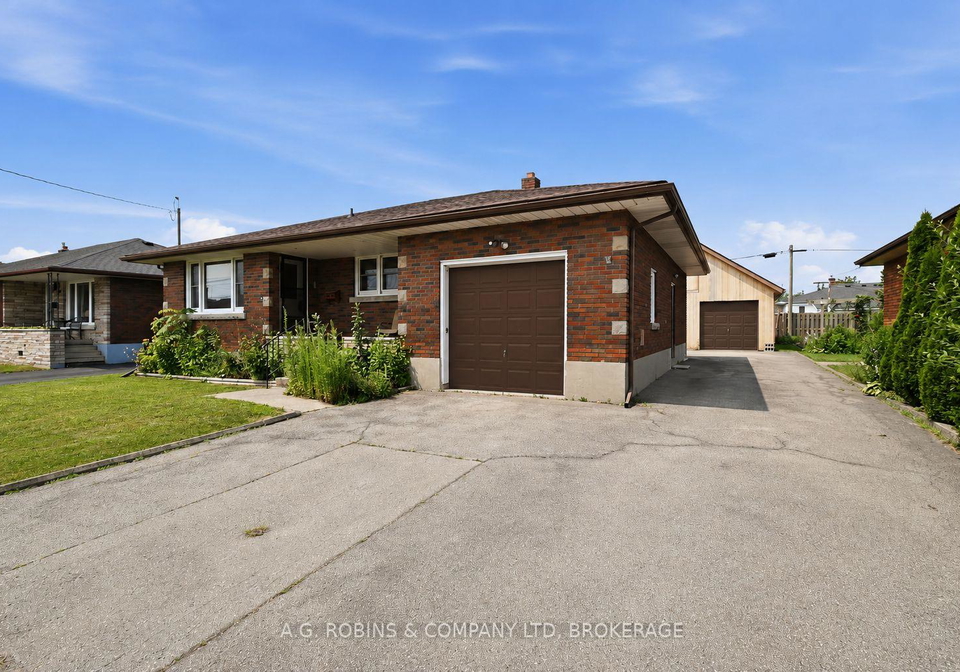 140-classic-avenue-welland-ontario-x13582502