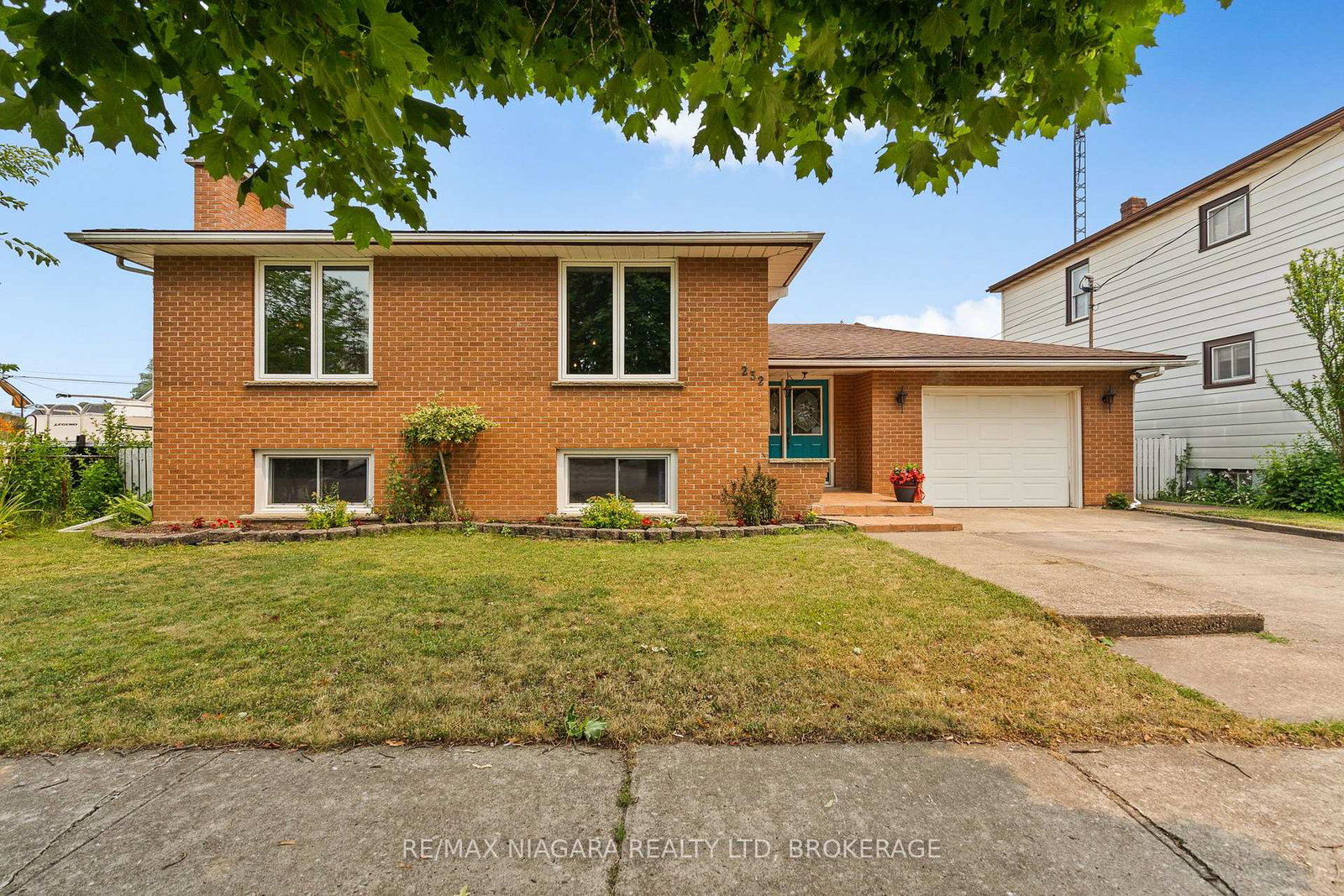 232-wallace-avenue-s-welland-ontario-x13582534