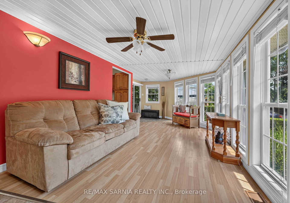 4895-lakeshore-road-plympton-wyoming-ontario-x13582546