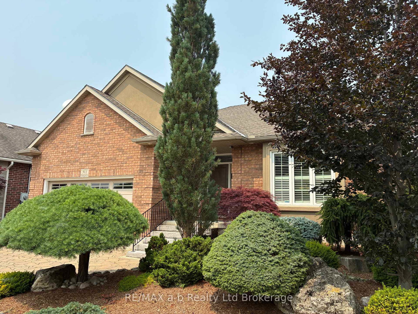 911-ridgewood-drive-woodstock-ontario-x13582564