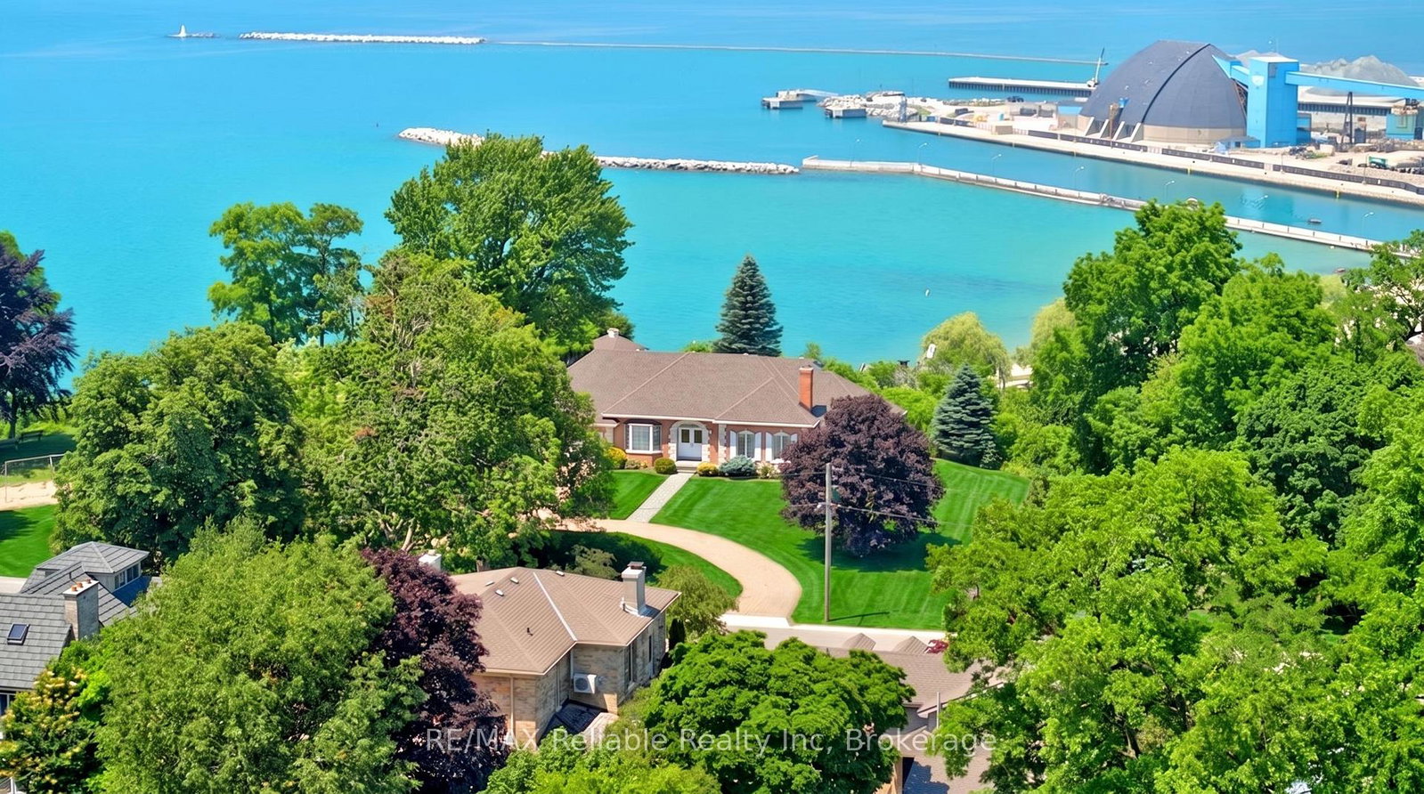1-harbour-lane-goderich-ontario-x13582570