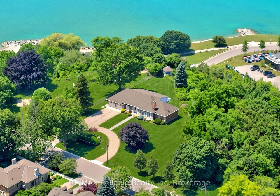 1-harbour-lane-goderich-ontario-x13582570