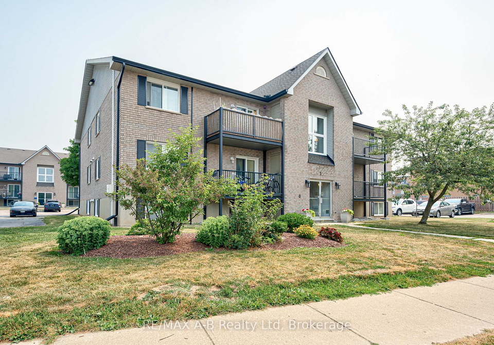 50-campbell-court-stratford-ontario-x13582690