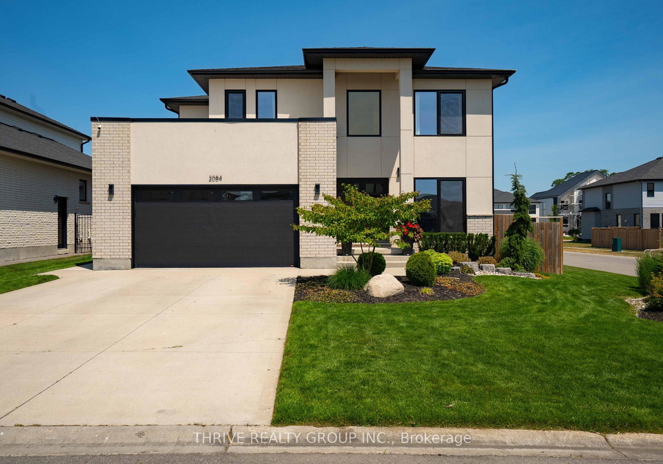 2084-tyson-walk-london-south-ontario-x13582836