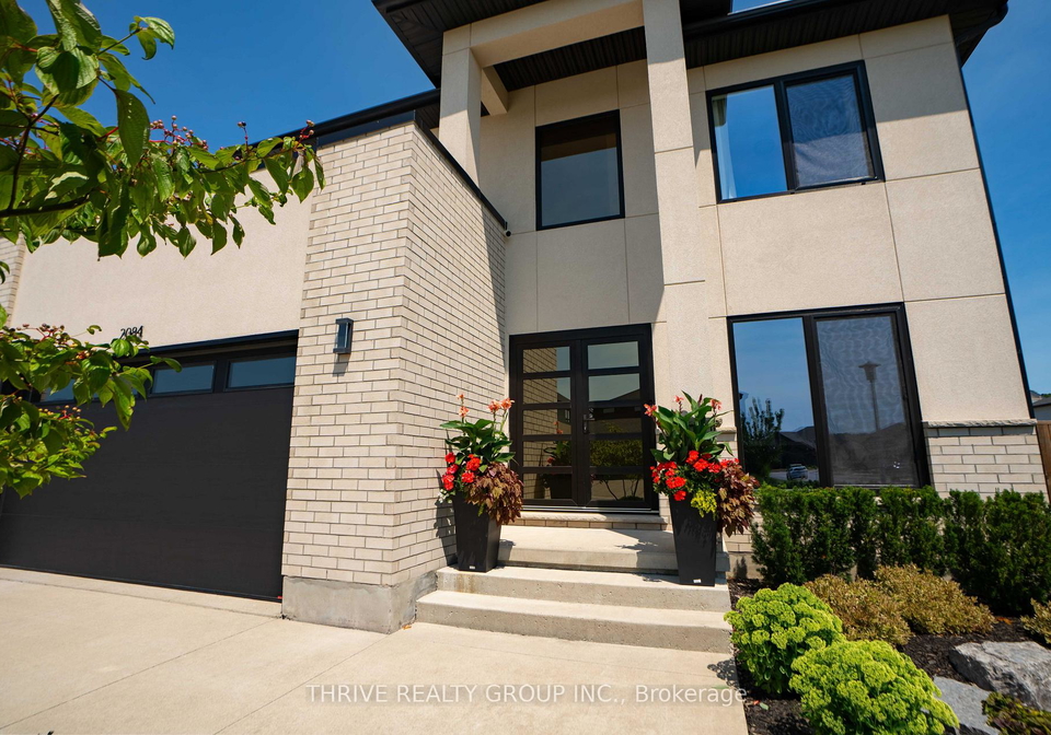 2084-tyson-walk-london-south-ontario-x13582836