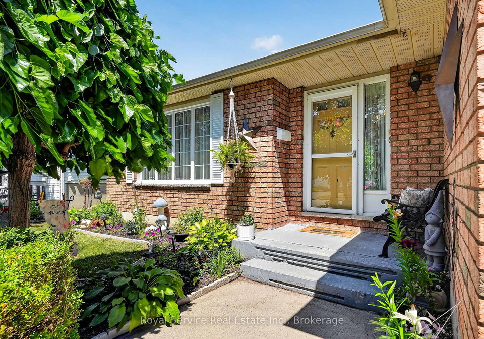 32-hewson-drive-port-hope-ontario-x13582858