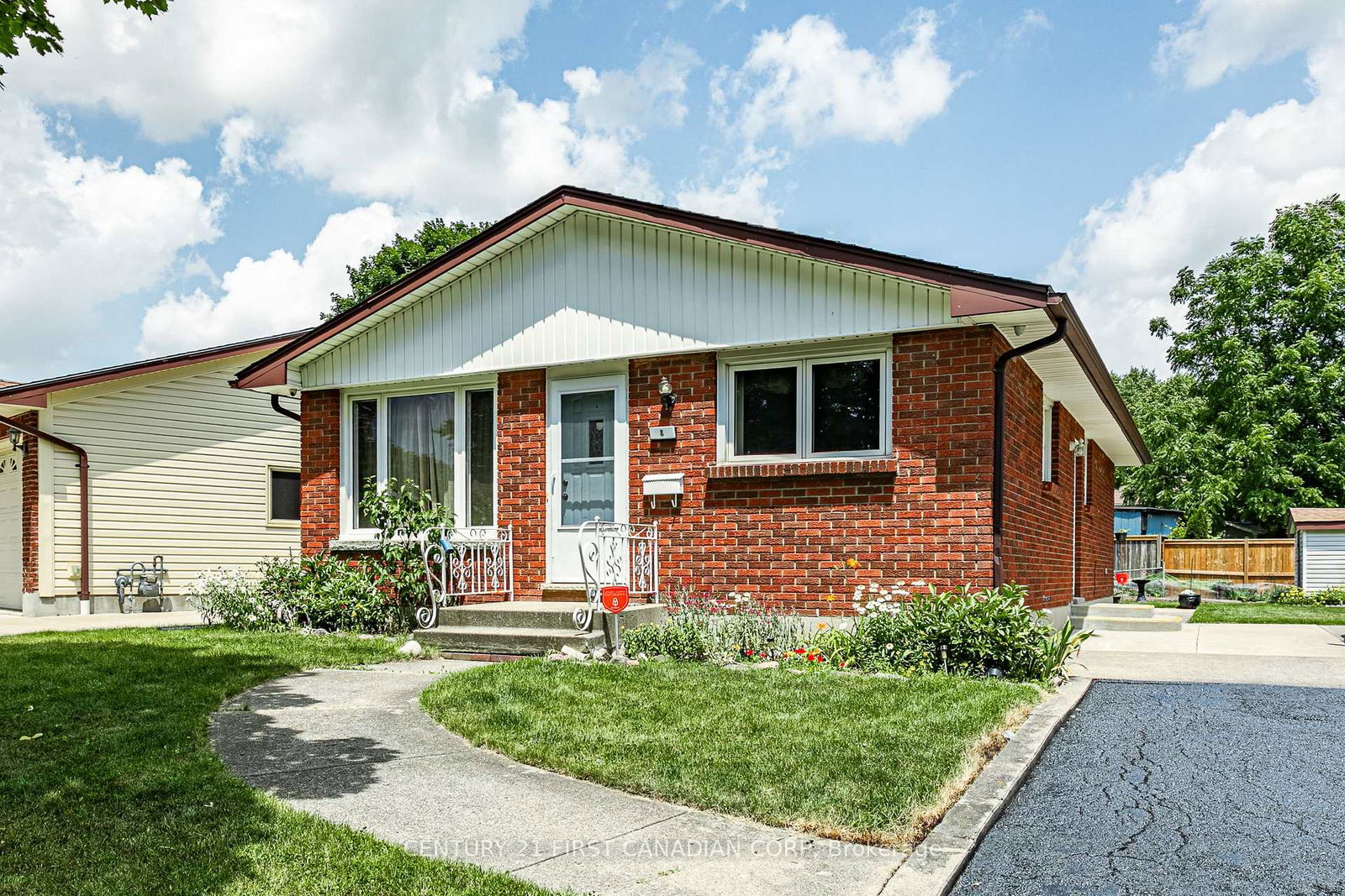 8-antrim-crescent-london-south-ontario-x13582908