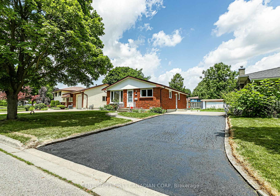 8-antrim-crescent-london-south-ontario-x13582908