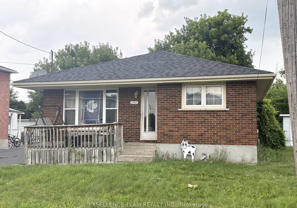1007-grand-avenue-cornwall-ontario-x13582918