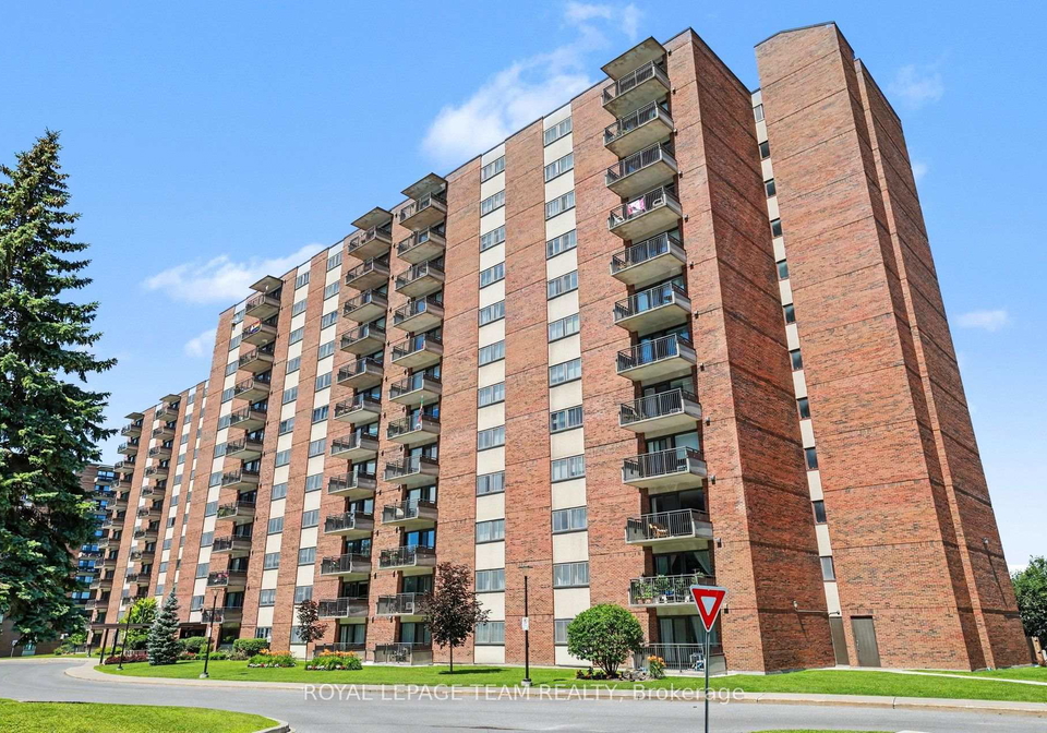 1485-baseline-road-ottawa-ontario-x13583028
