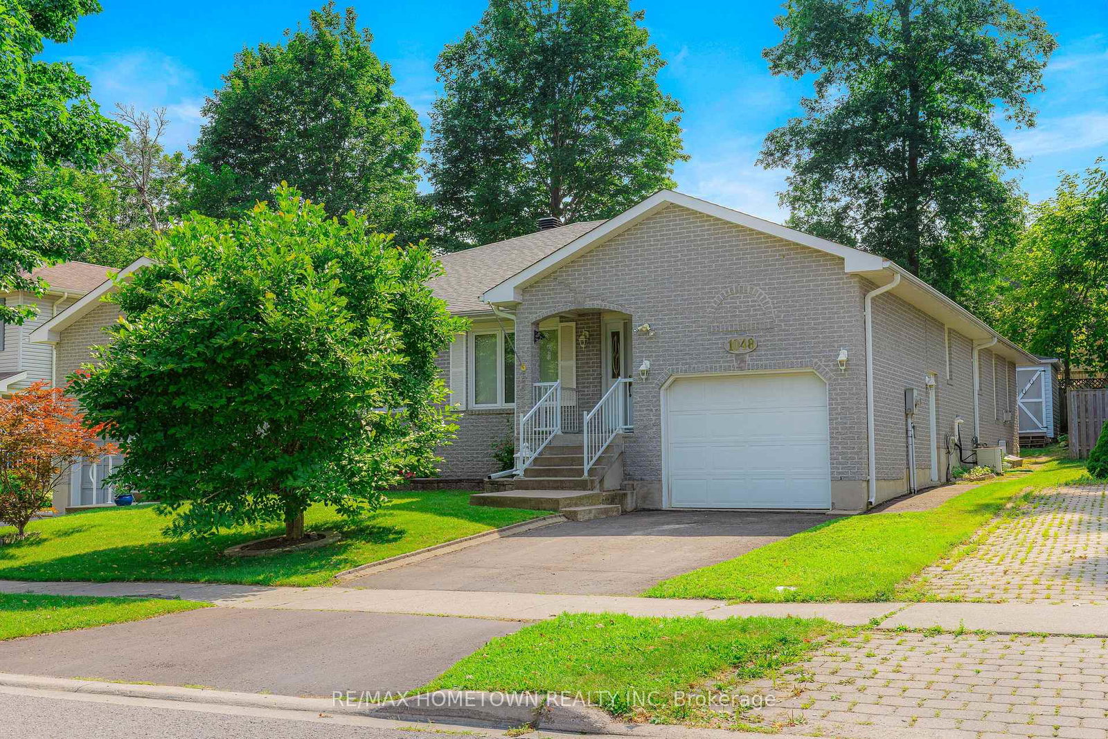 1048-bridlewood-drive-brockville-ontario-x13583530