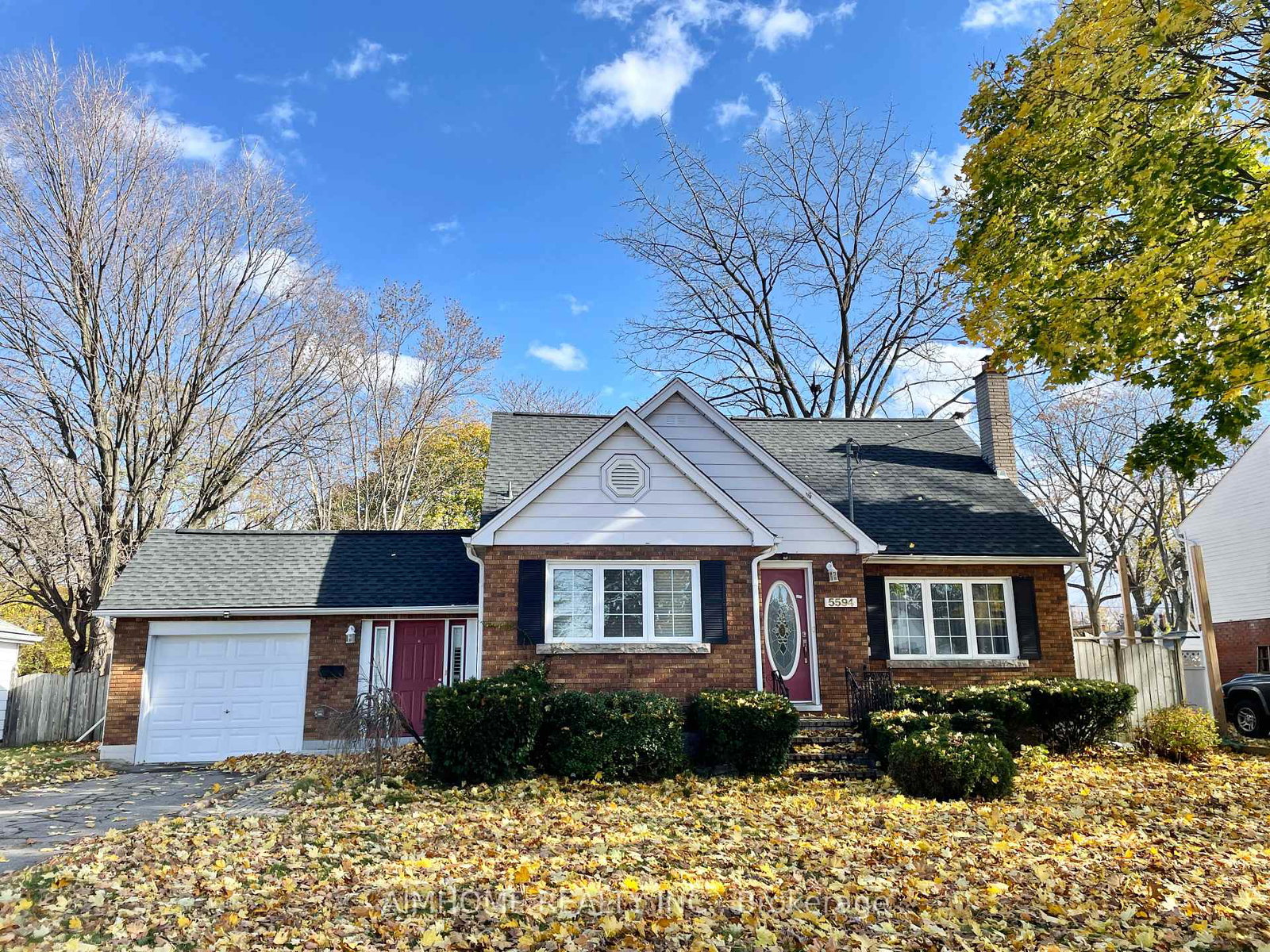 5594-woodland-boulevard-niagara-falls-ontario-x13583584