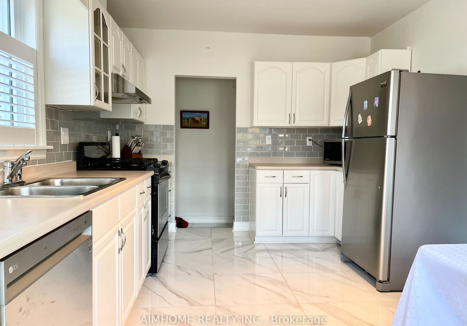 5594-woodland-boulevard-niagara-falls-ontario-x13583584