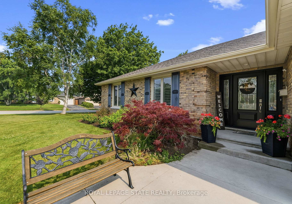 1-banburry-crescent-grimsby-ontario-x13583898