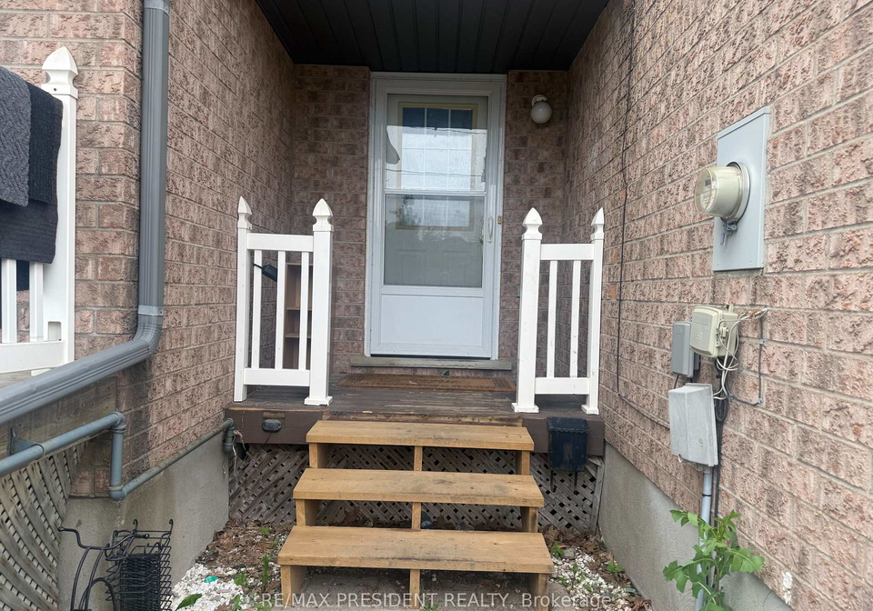 135-activa-avenue-kitchener-ontario-x13583972