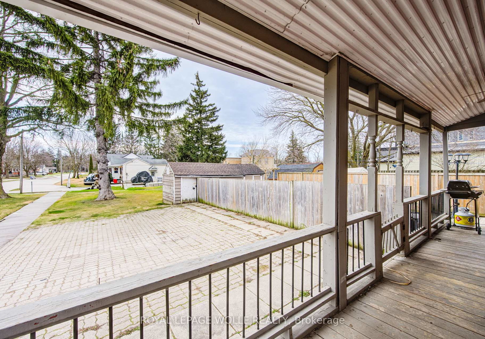 137-wellington-street-west-perth-ontario-x13584074