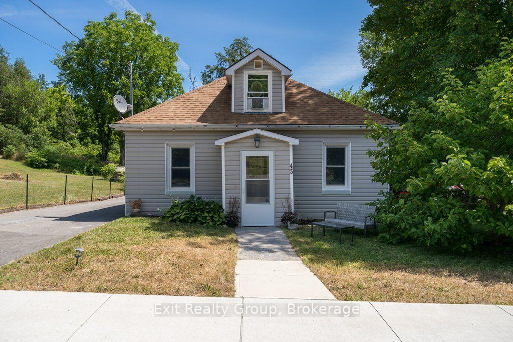 45-mcclellan-street-tweed-ontario-x13584106