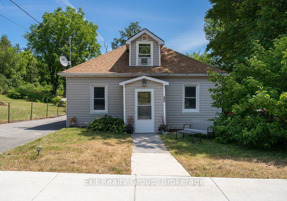 45-mcclellan-street-tweed-ontario-x13584106