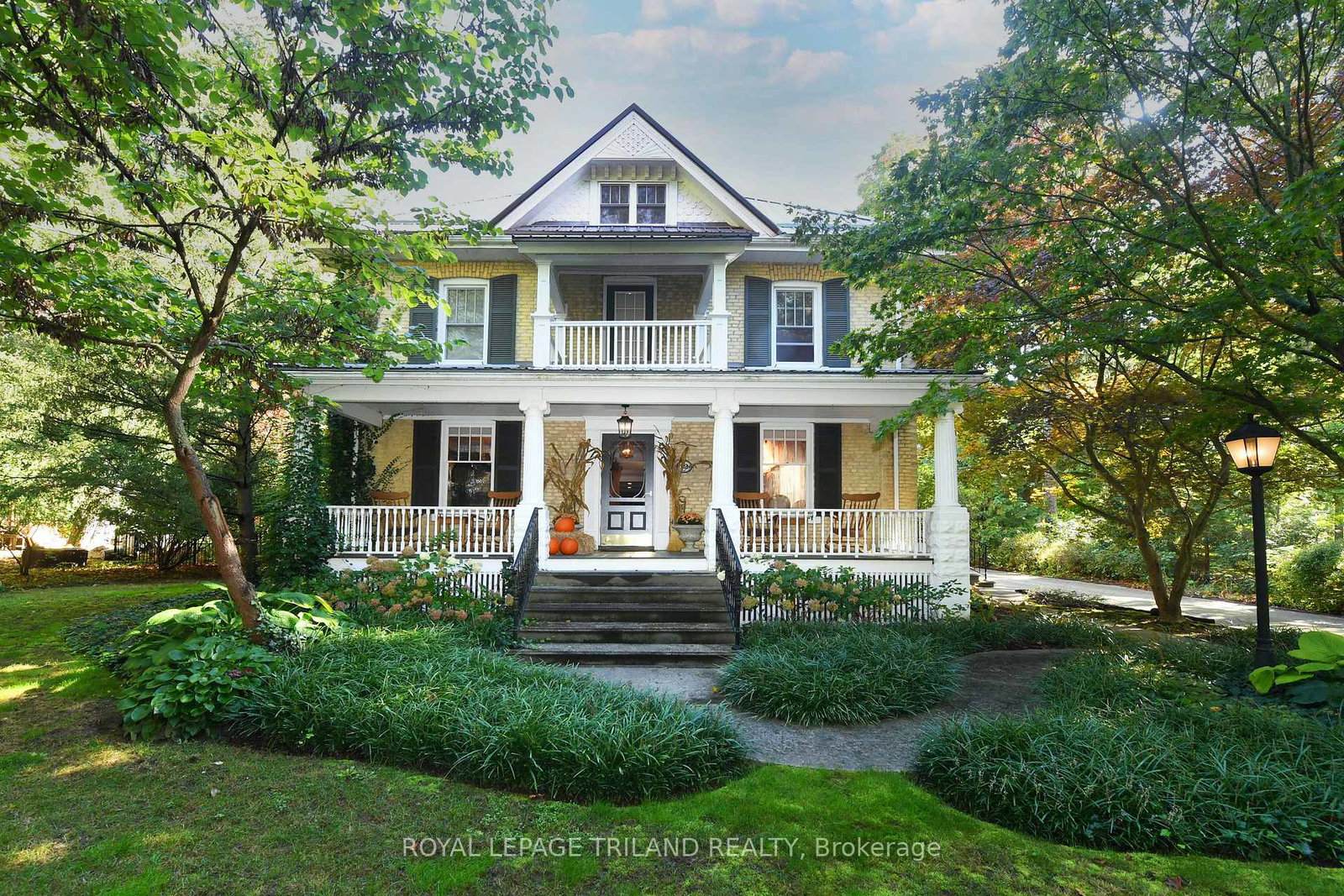 12-victoria-street-middlesex-centre-ontario-x13584126