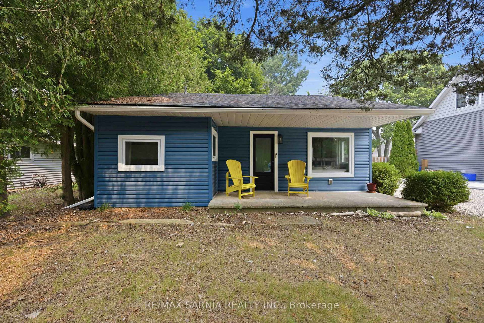 6366-london-road-lambton-shores-ontario-x13584280