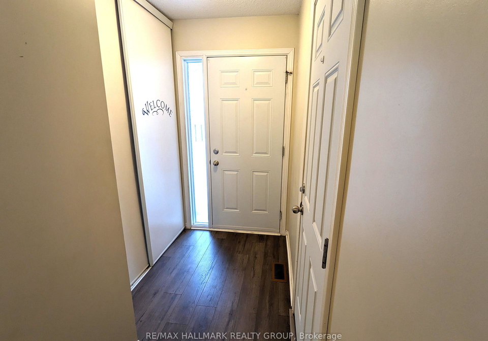 6464-colony-square-ottawa-ontario-x13584516