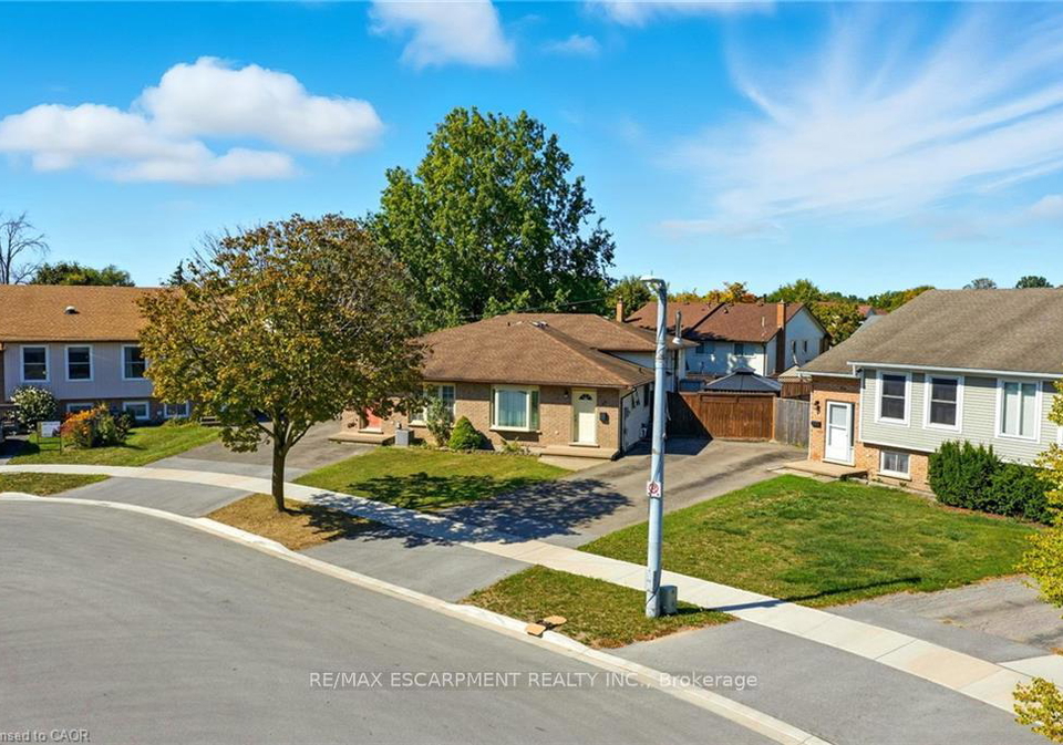30-rainbow-court-welland-ontario-x13584644