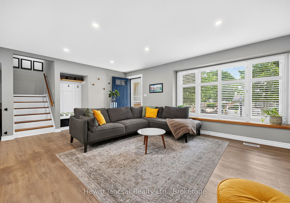 987-nesbitt-crescent-woodstock-ontario-x13584836