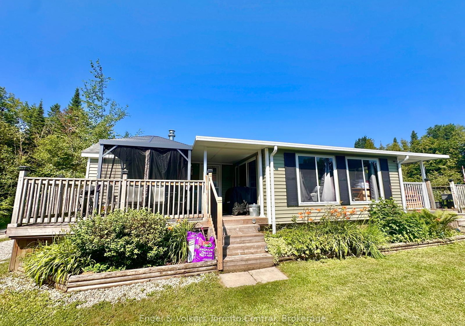 7489-sideroad-5-e-wellington-north-ontario-x13584862